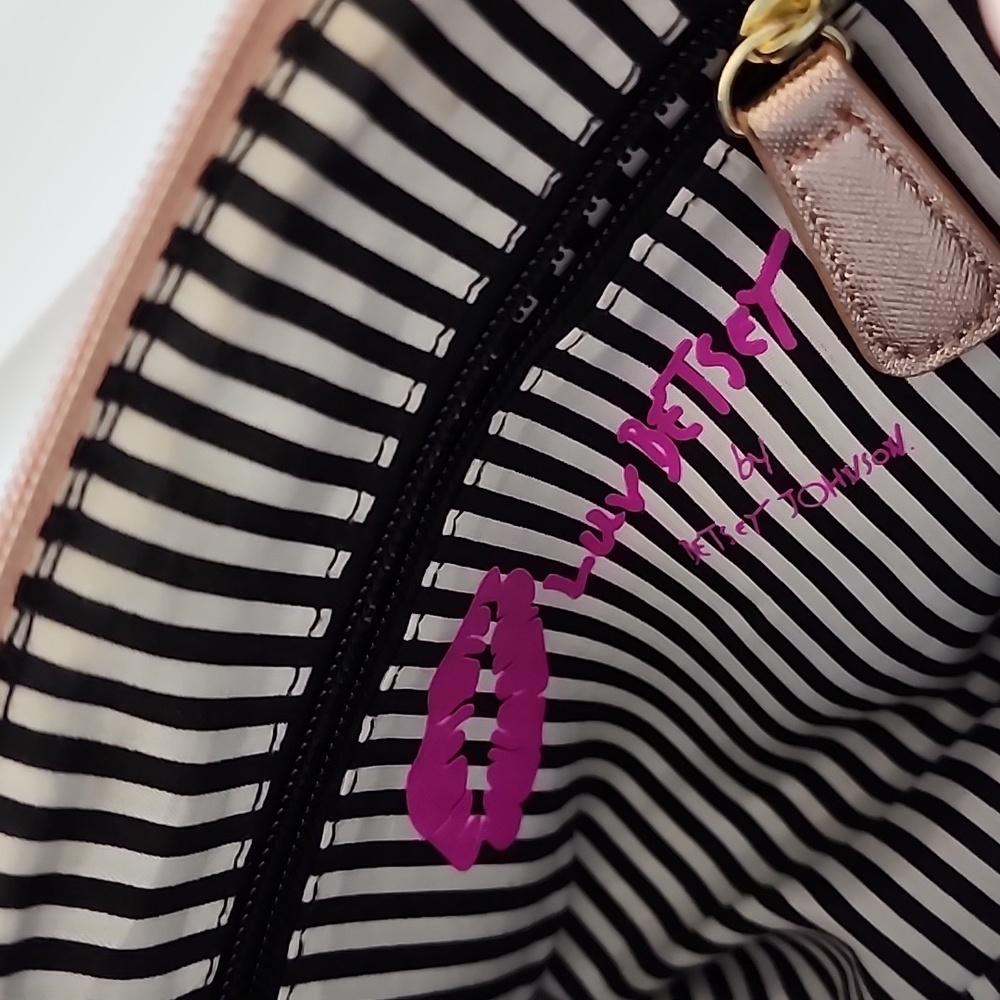 Betsey Johnson Retro Star Shimmer Bag - Picture 8 of 8